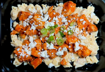 Buffalo Chicken Mac N Cheese
